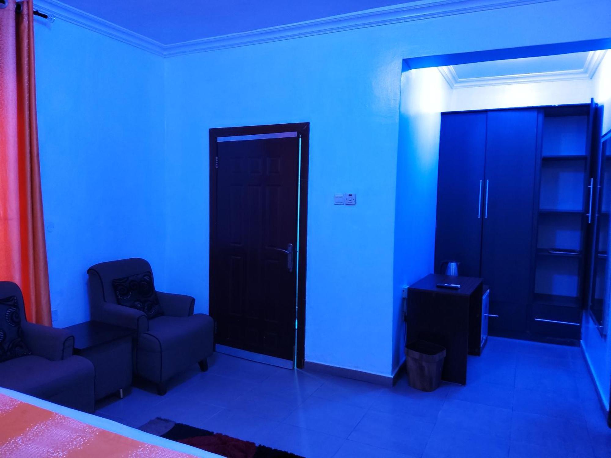 Crownedge Hotels Ikeja Exterior photo