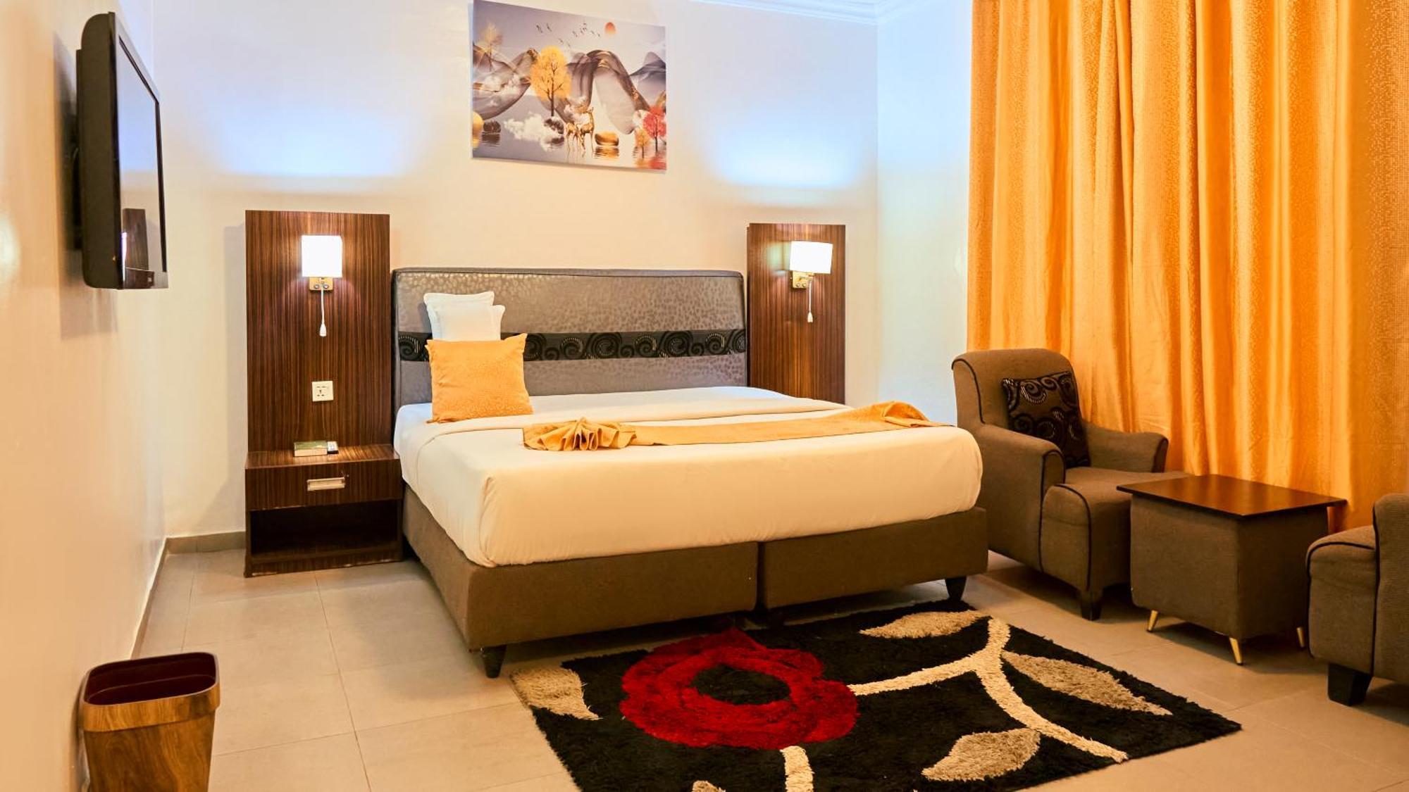 Crownedge Hotels Ikeja Exterior photo
